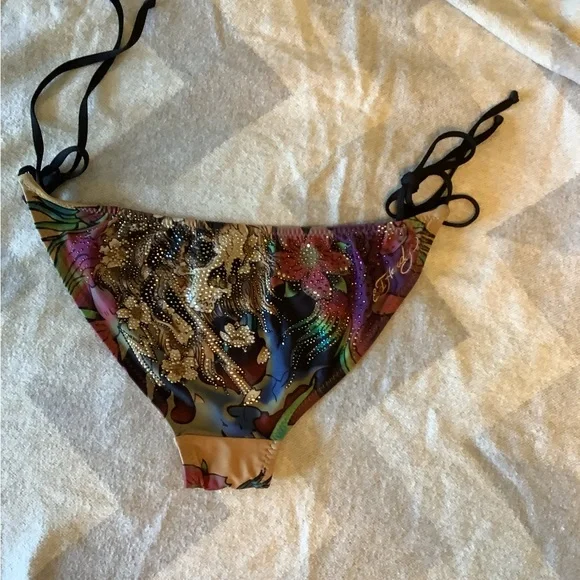 Vintage Ed Hardy Jeweled Skull Bikini Bottom Large NWT - Picture 3 of 6